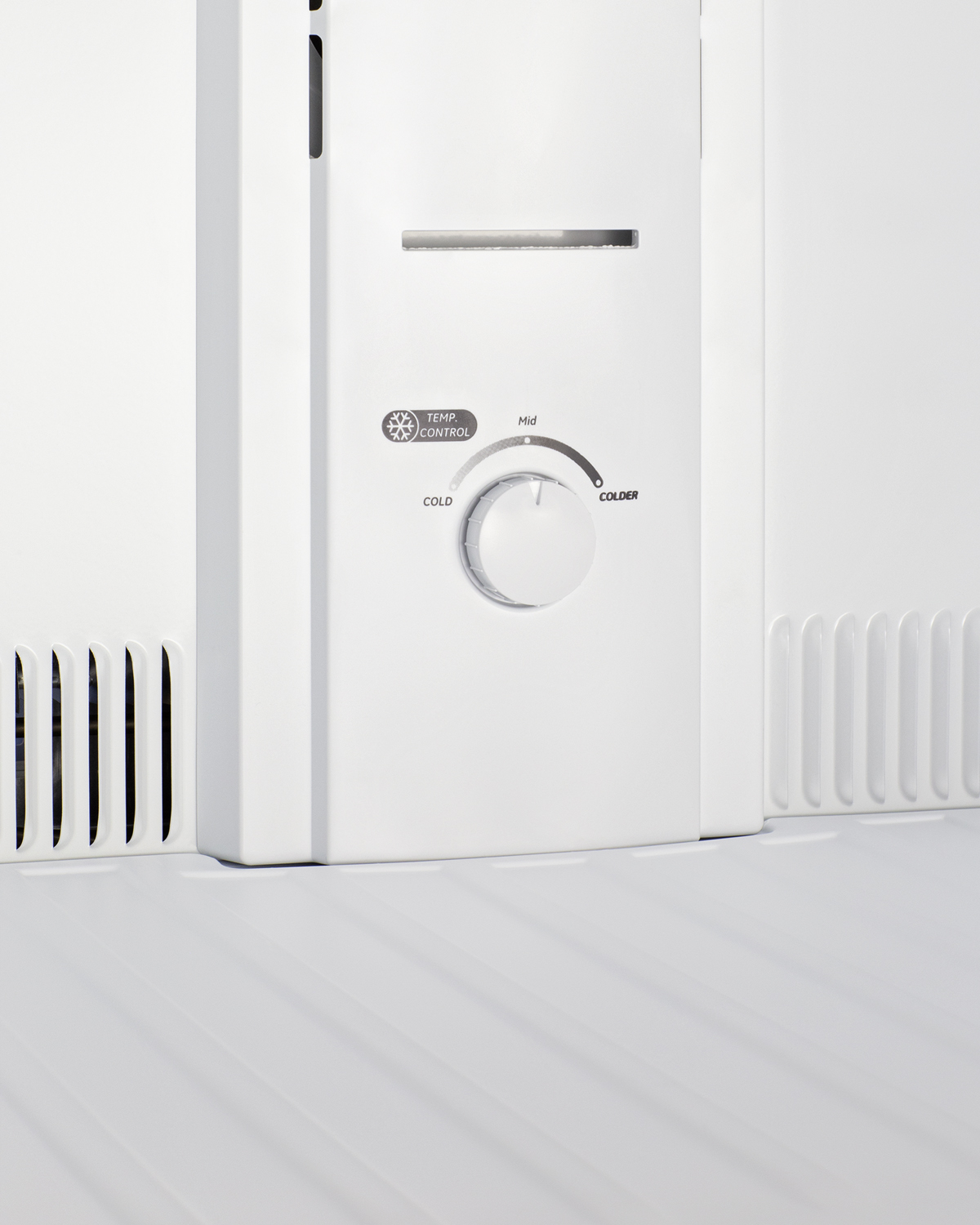18 cu.ft. frost-free refrigerator-freezer in white